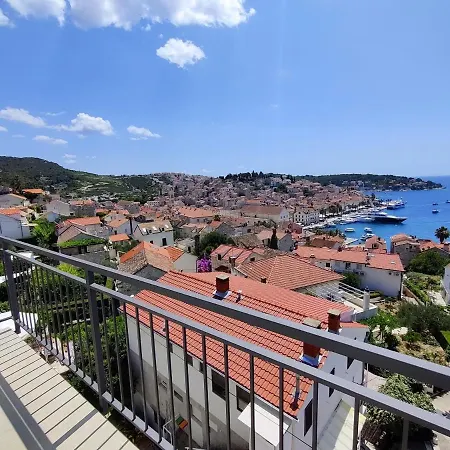 Brand New Apt W Balcony & Perfect Seaview At Center Hvar Town Exterior photo