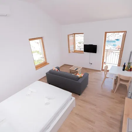 Brand New Apt W Balcony & Perfect Seaview At Center Hvar Town Exterior photo