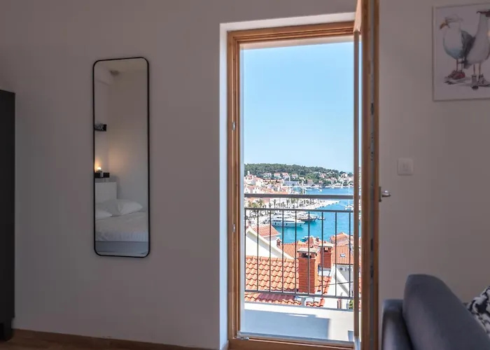 Brand New Apt W Balcony & Perfect Seaview At Center