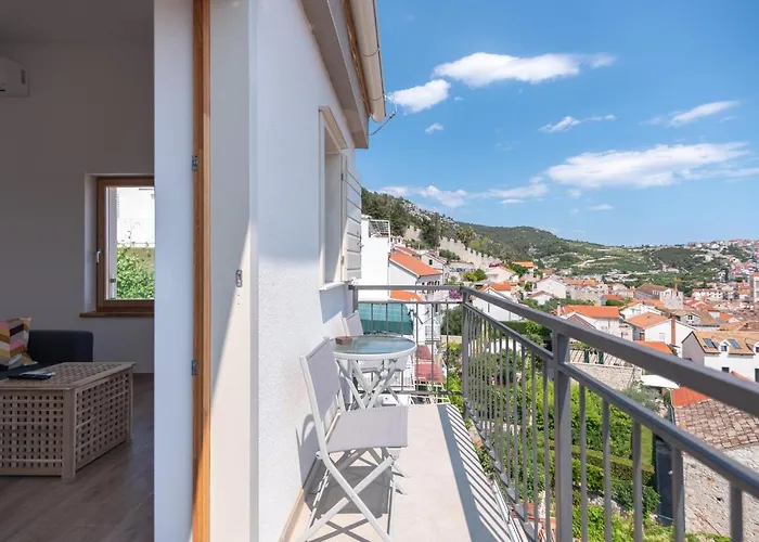 Brand New Apt W Balcony & Perfect Seaview At Center