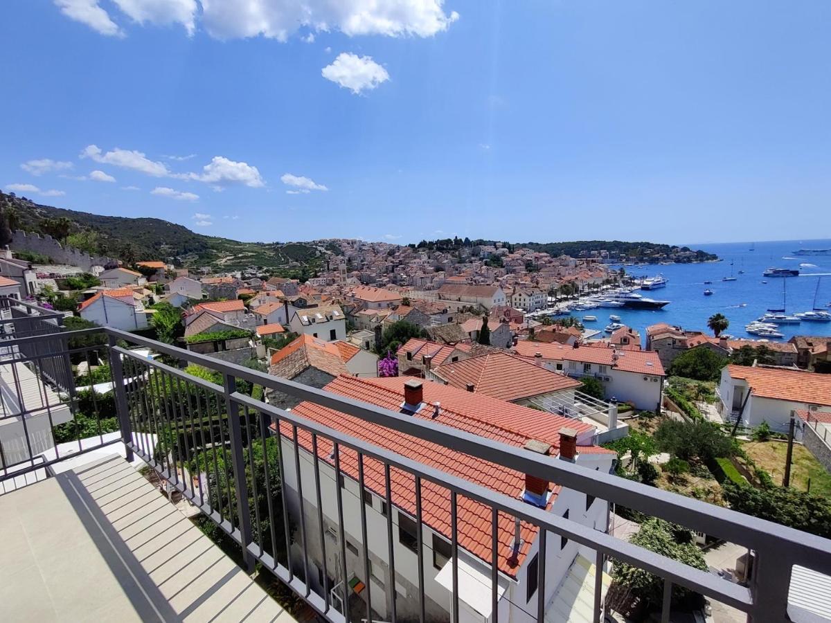 Brand New W Balcony & Perfect Seaview At Center