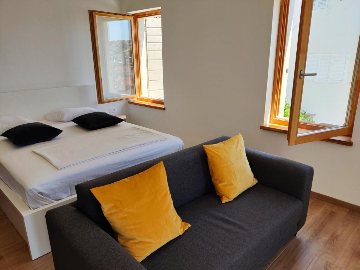 Apartment Brand New W Balcony & Perfect Seaview At Center Hvar Town