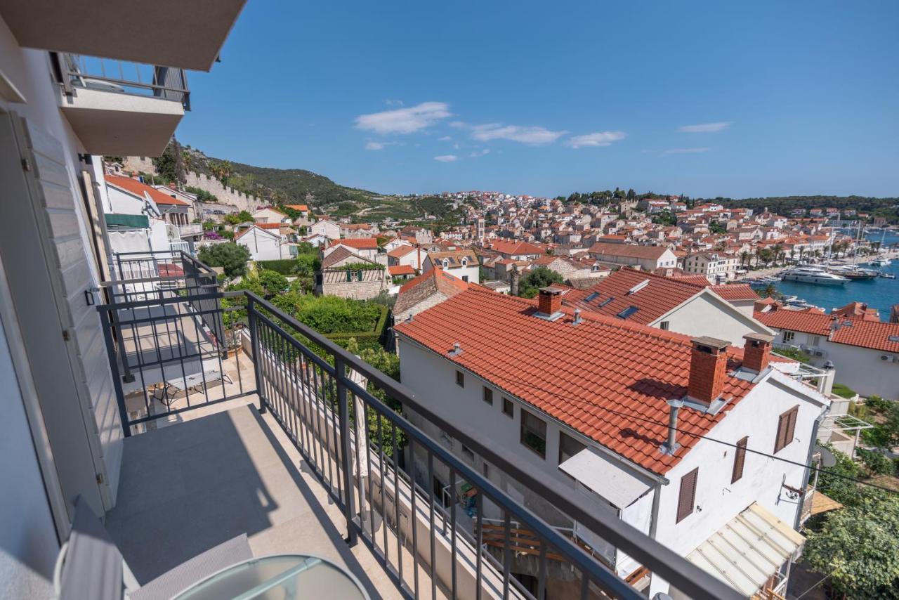 Apartment Brand New W Balcony & Perfect Seaview At Center Hvar Town