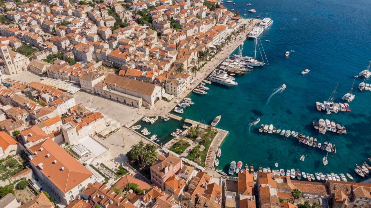 Apartment Brand New W Balcony & Perfect Seaview At Center Hvar Town